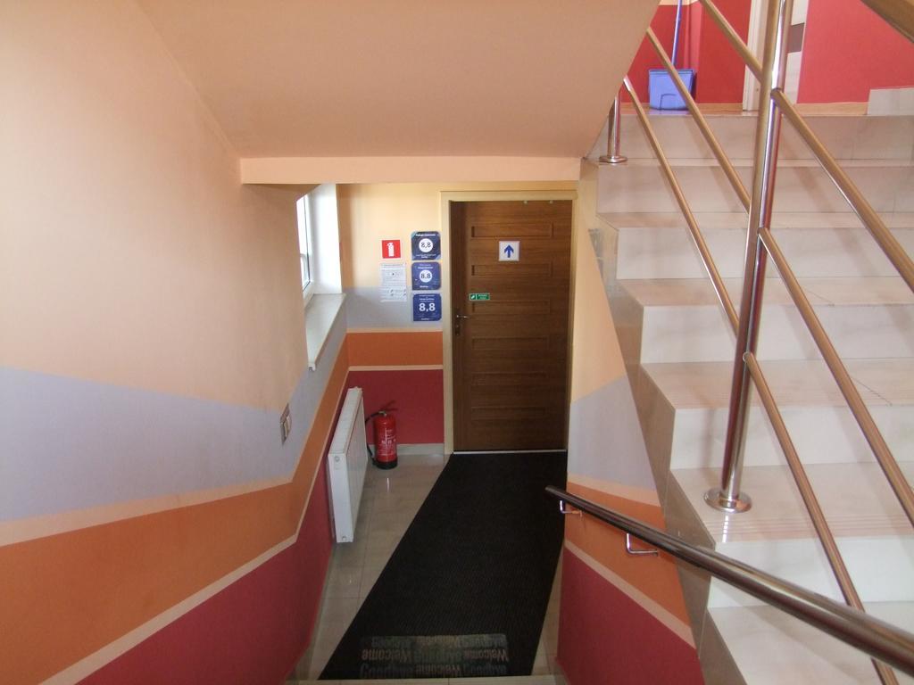 Warnenczyka 85A Bezplatny Parking, Faktura, Prywatna Lazienka, Klimatyzacja 제수프 외부 사진